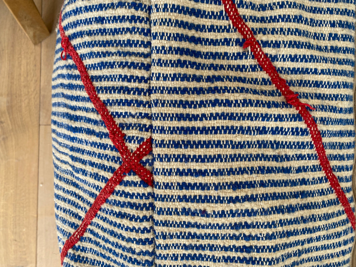 Blue/red striped pouf