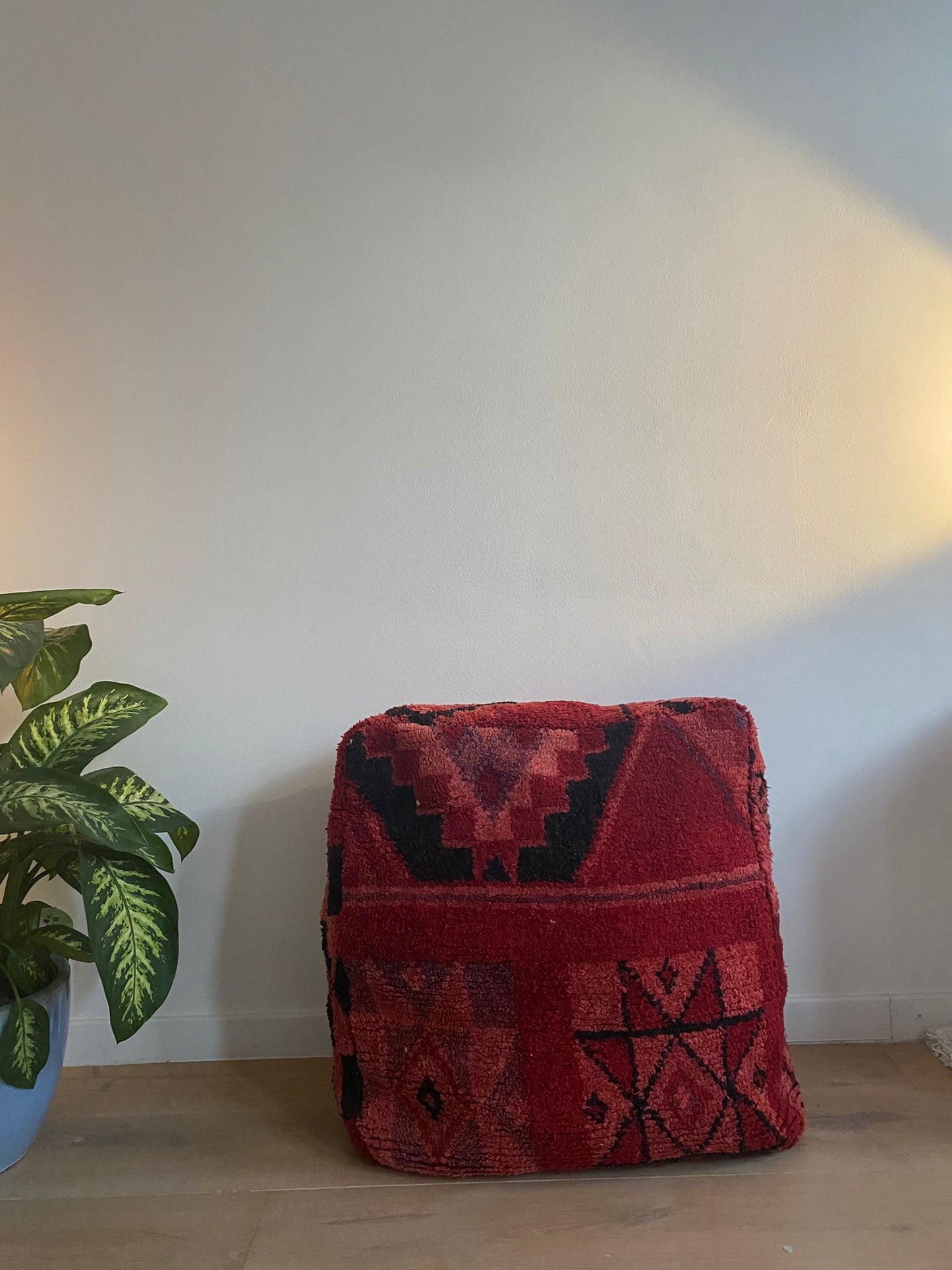 Burgundy red pouf