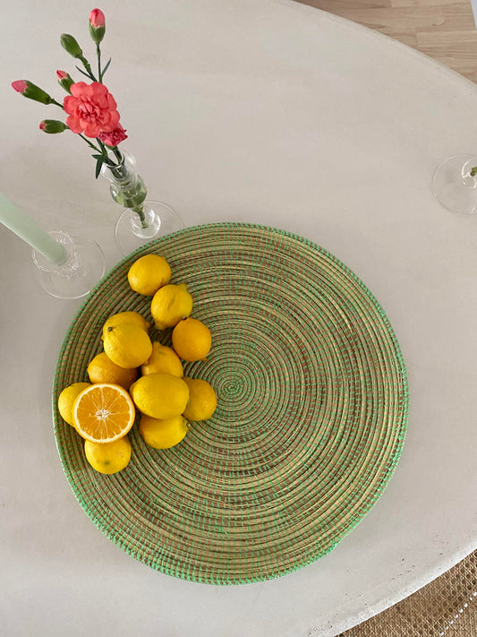 Green woven plate